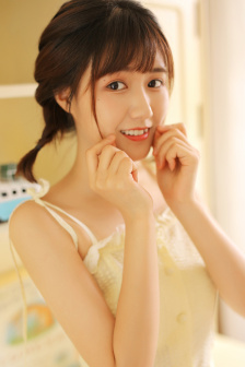 客厅乱H伦女小芳