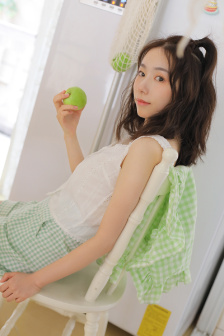 家里没人叫大声点我想听